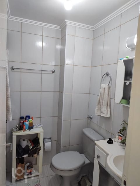 Image 8 - 272505